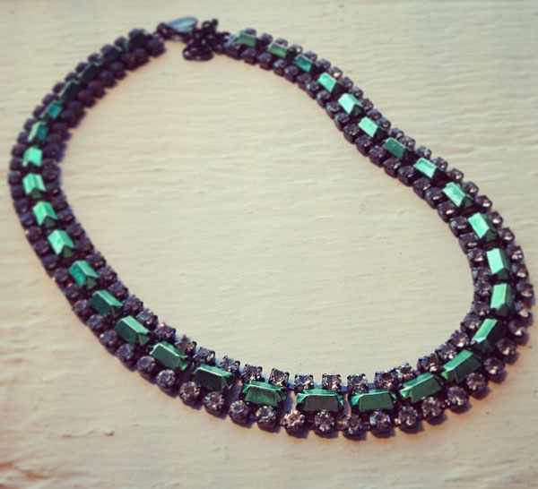 green_bar_necklace